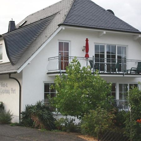 Ferienweingut Port Apartment Bernkastel-Kues Exterior photo
